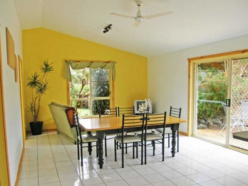 9 Oceanic Place, Old Bar NSW 2430