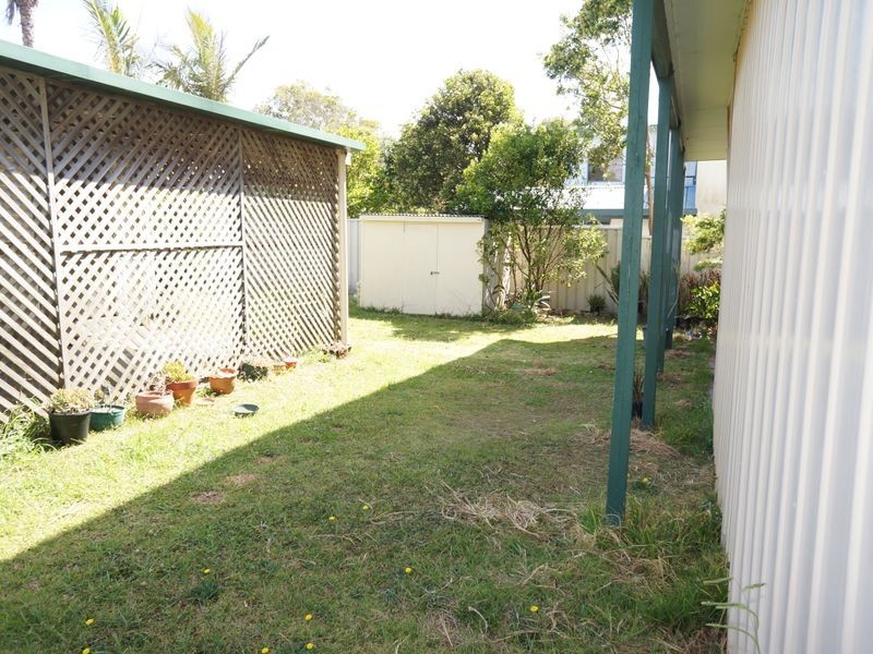 21 Ungala Road, Old Bar NSW 2430