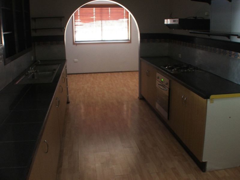 5 Old Bar Road, Old Bar NSW 2430