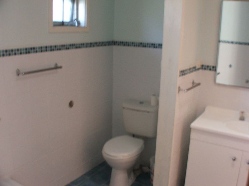 5 Old Bar Road, Old Bar NSW 2430