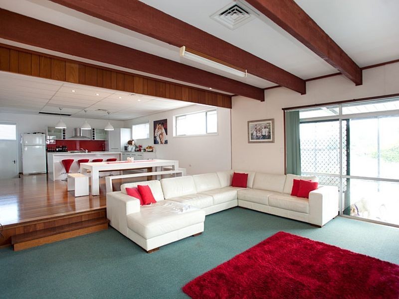 11 McLaughlin Ave, Taree West NSW 2430