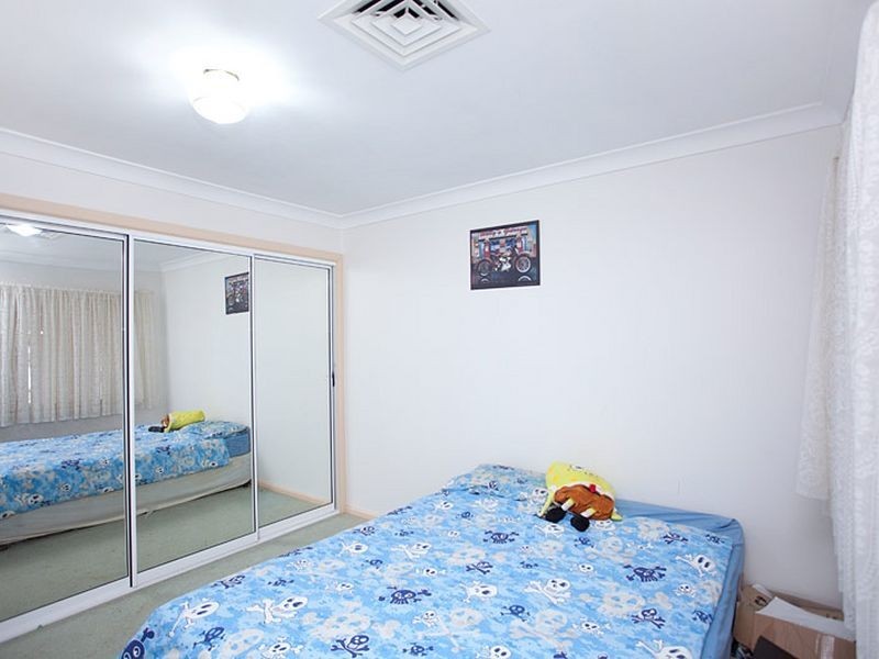 11 McLaughlin Ave, Taree West NSW 2430