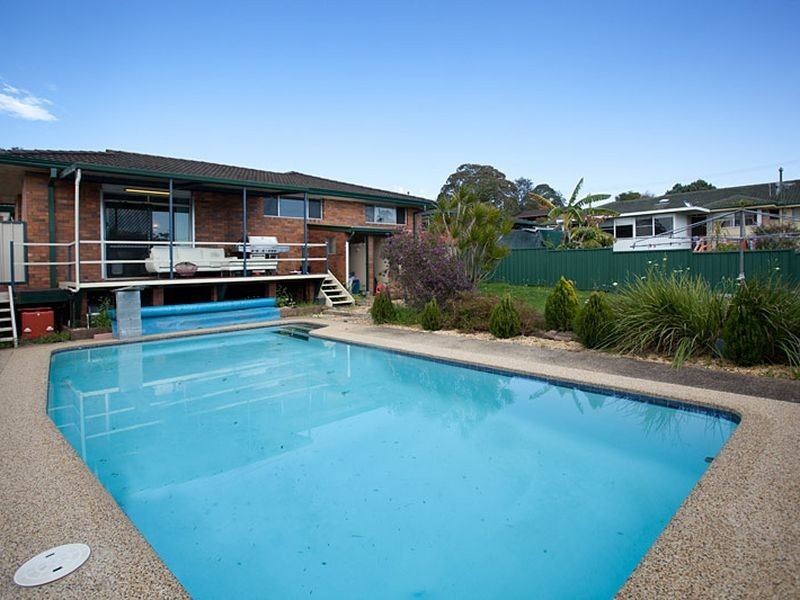 11 McLaughlin Ave, Taree West NSW 2430