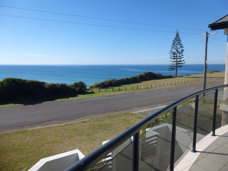 1/15 Marine Drive, Wallabi Point NSW 2430