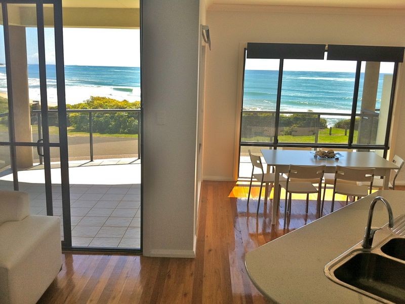 1/15 Marine Drive, Wallabi Point NSW 2430