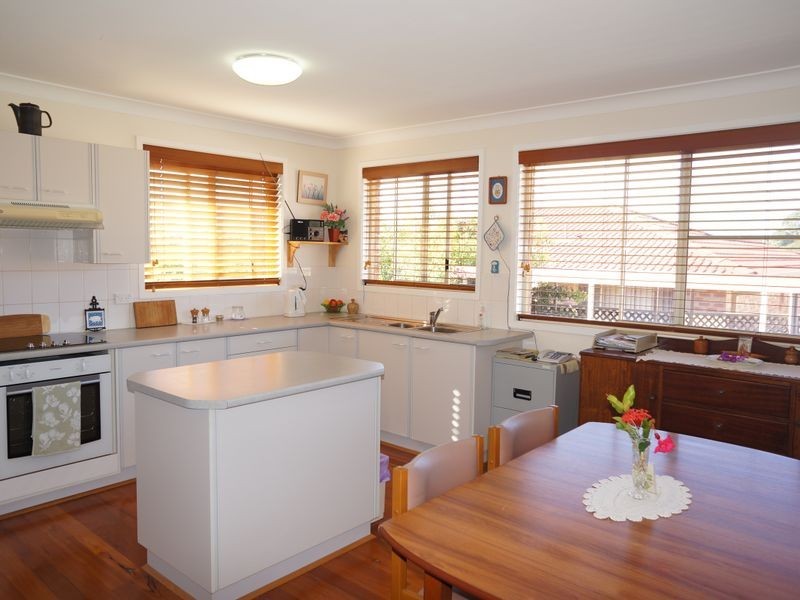 131 Waterman Street, Old Bar NSW 2430