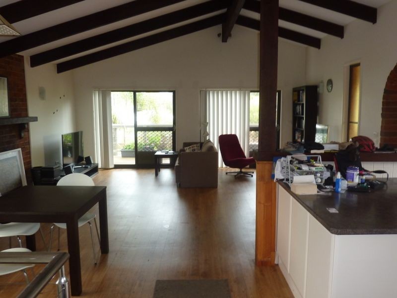 1/34 Hall Street, Old Bar NSW 2430