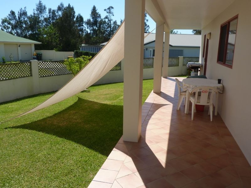 5 Banyula Drive, Old Bar NSW 2430