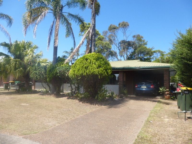 62 Waterman Street, Old Bar NSW 2430