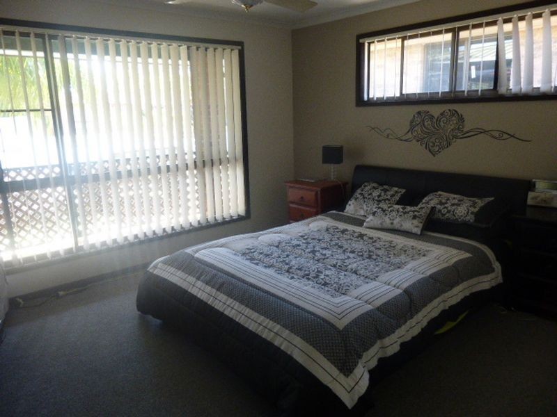 62 Waterman Street, Old Bar NSW 2430