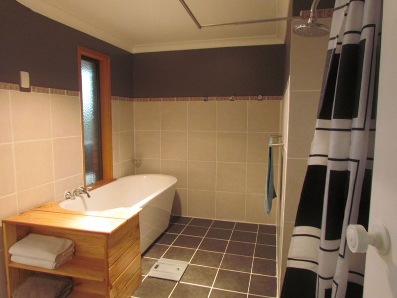 1 Beach Street, Wallabi Point NSW 2430