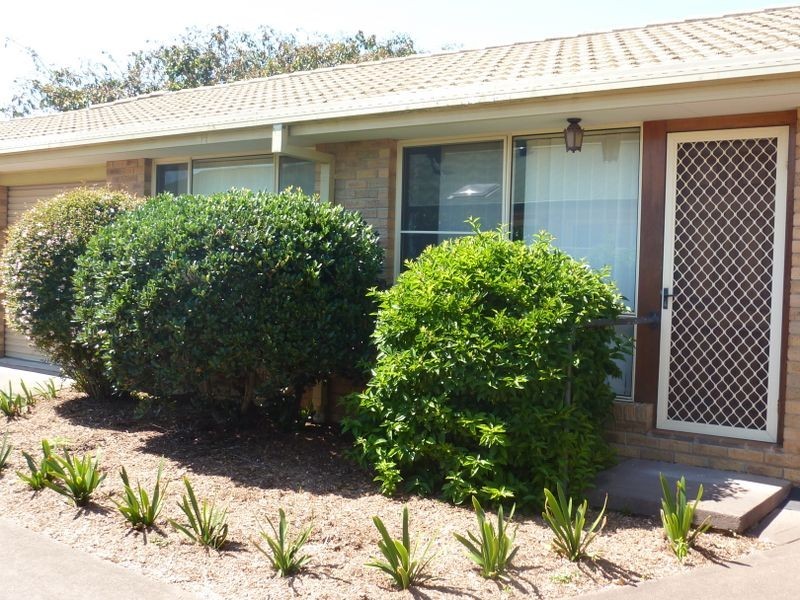 2/30 Waterman Street, Old Bar NSW 2430