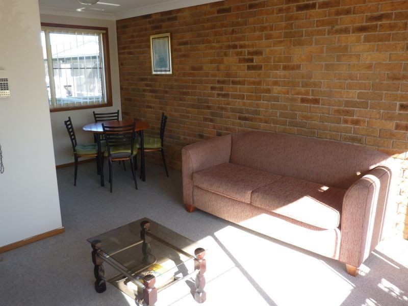 2/30 Waterman Street, Old Bar NSW 2430