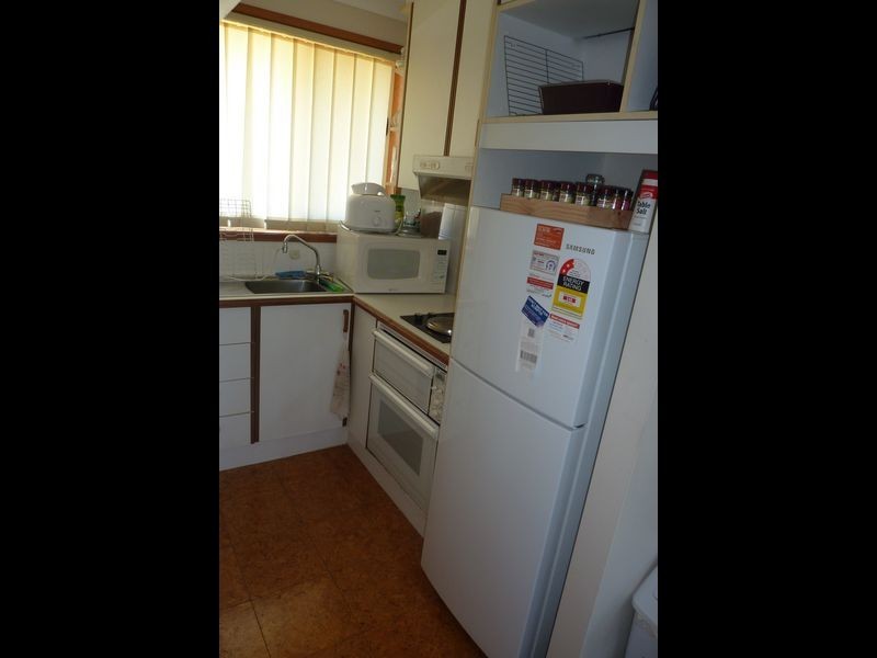 2/30 Waterman Street, Old Bar NSW 2430