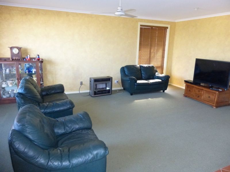 7 Surfsound Ave, Wallabi Point NSW 2430