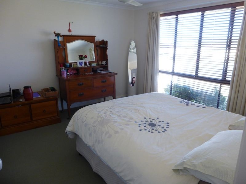 7 Surfsound Ave, Wallabi Point NSW 2430