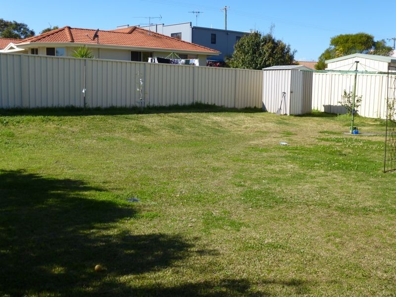 7 Surfsound Ave, Wallabi Point NSW 2430