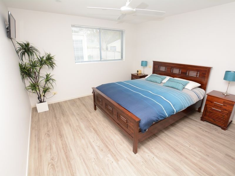 2/7 Ungala Road, Old Bar NSW 2430