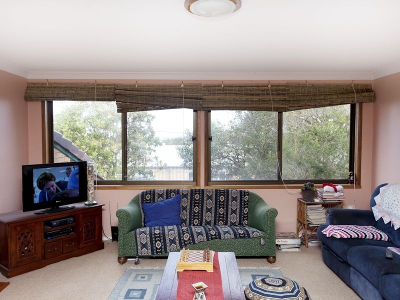 5 Smith Street, Old Bar NSW 2430