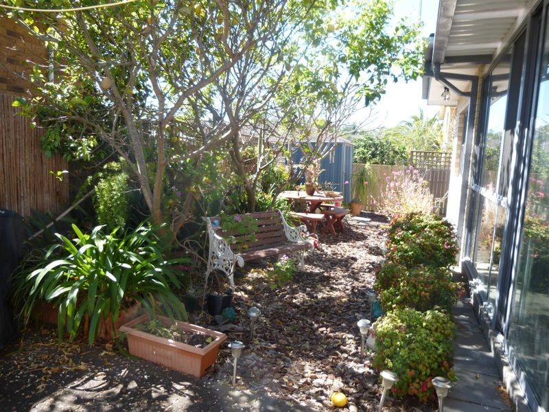 2/17 Belle Villa Parade, Old Bar NSW 2430