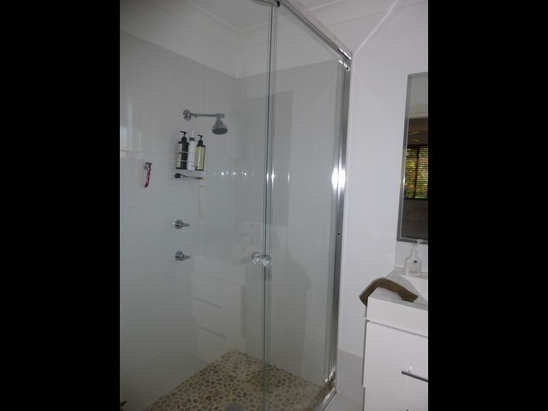 2/11 Yellowfin Avenue, Old Bar NSW 2430