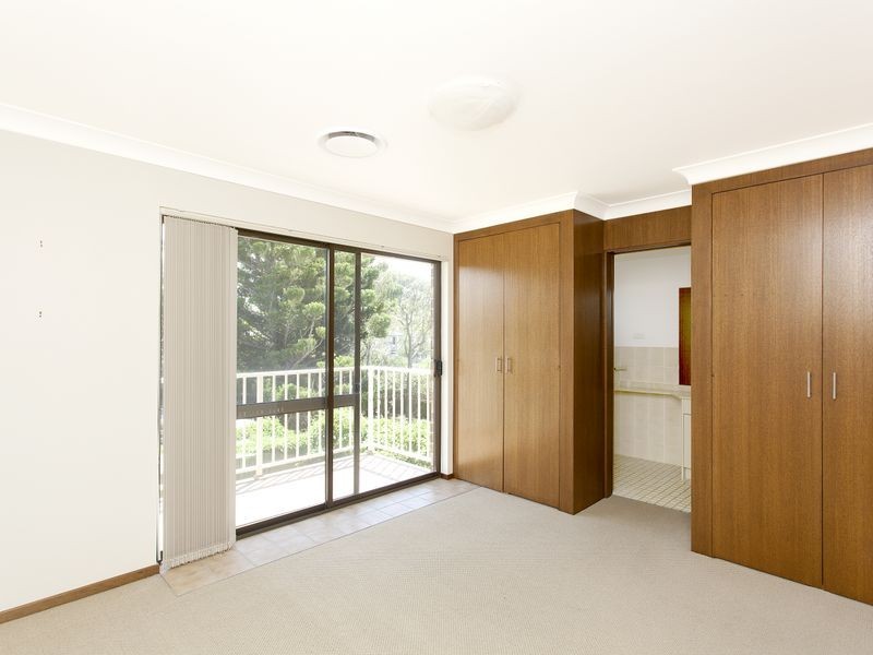 35 Pacific Parade, Old Bar NSW 2430