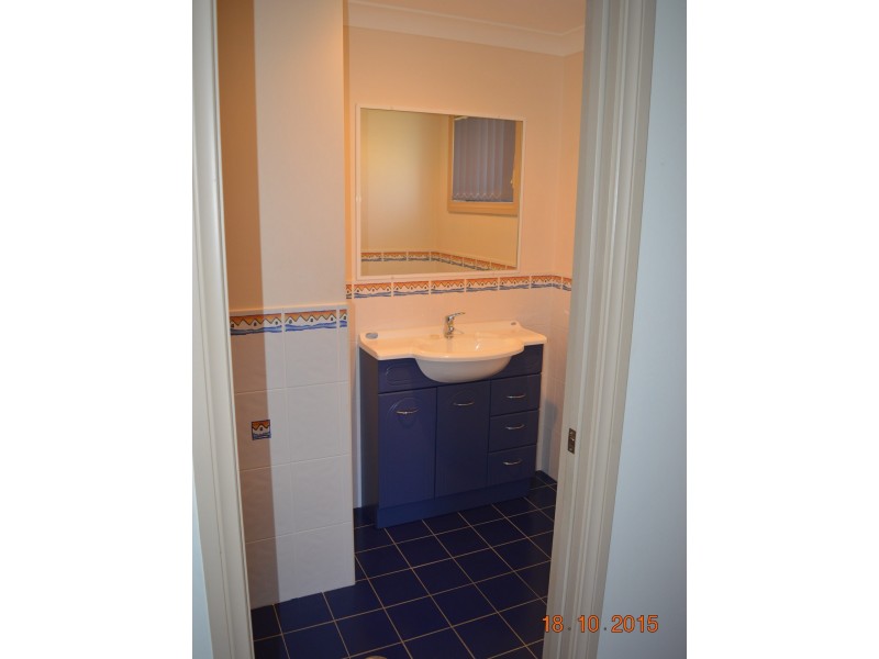 11 Bluehaven Drive, Old Bar NSW 2430