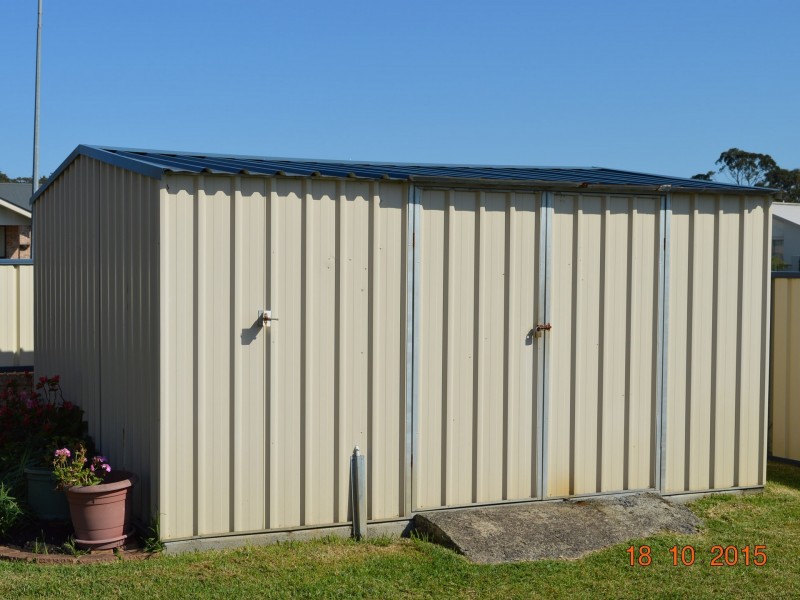 11 Bluehaven Drive, Old Bar NSW 2430
