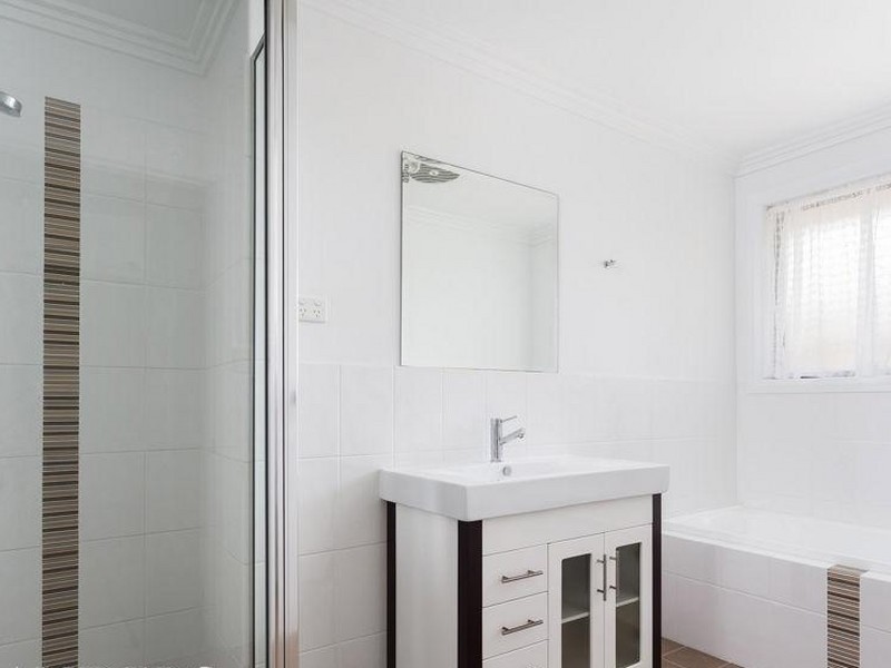 6 Curlew Place, Old Bar NSW 2430