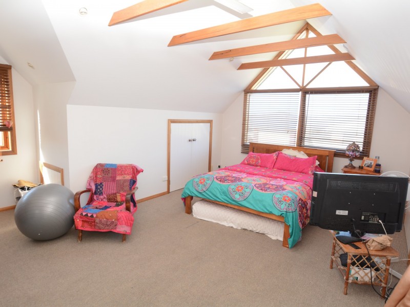 1/5 Flagtail Avenue, Old Bar NSW 2430