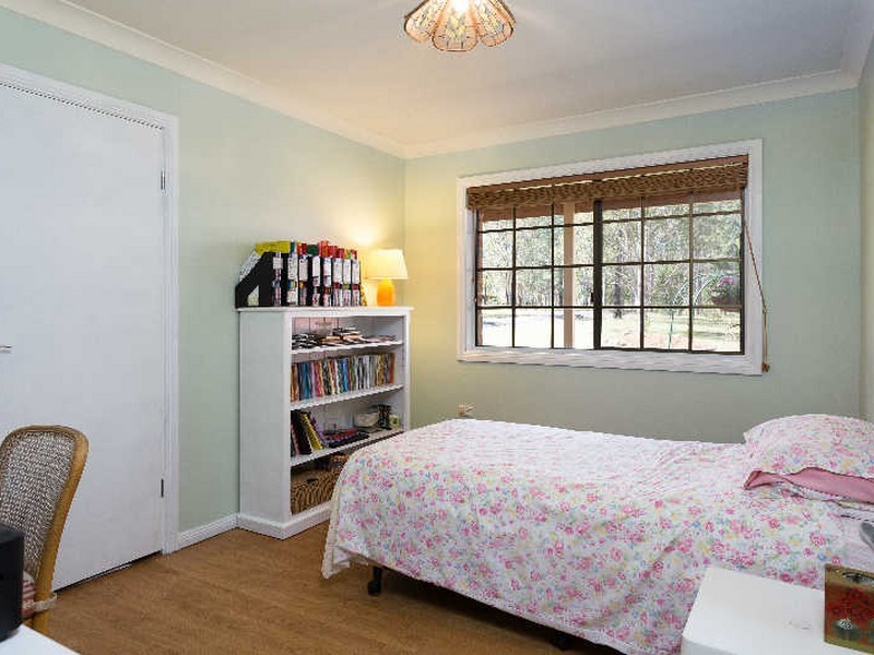 25 Myles Close, Old Bar NSW 2430