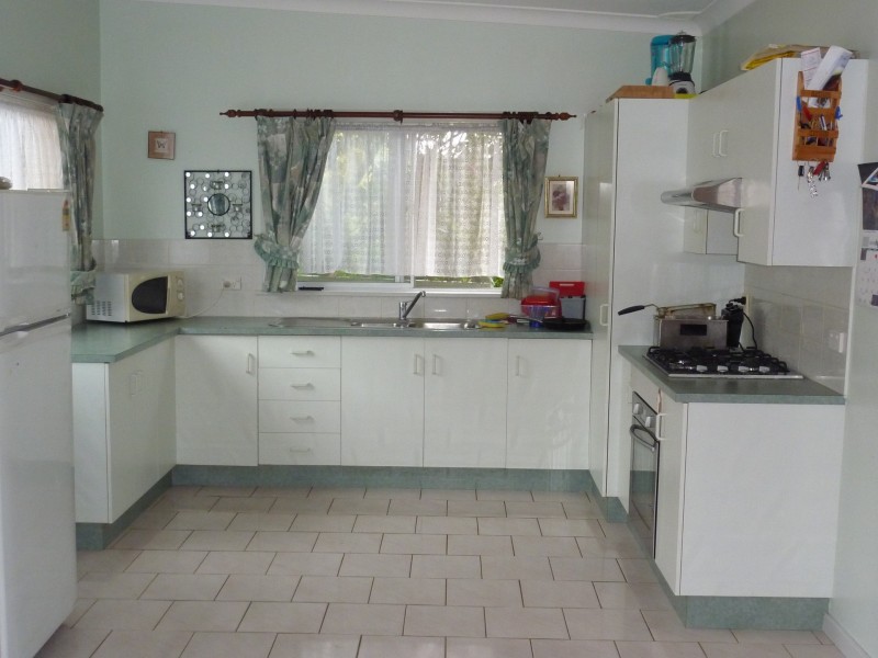 29 Hall Street, Old Bar NSW 2430