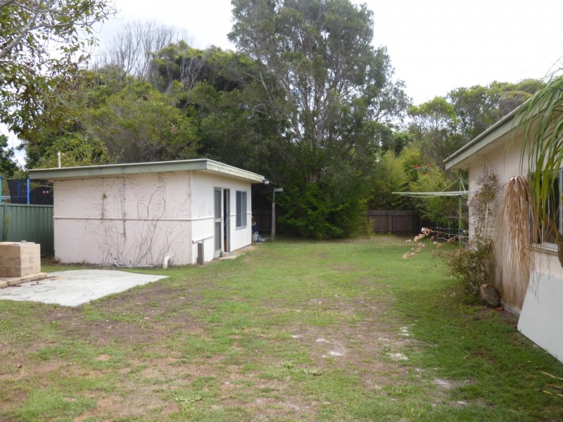 29 Hall Street, Old Bar NSW 2430