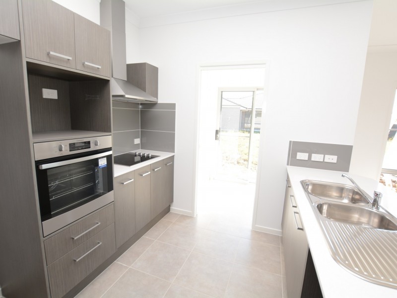 78 Albatross Way, Old Bar NSW 2430