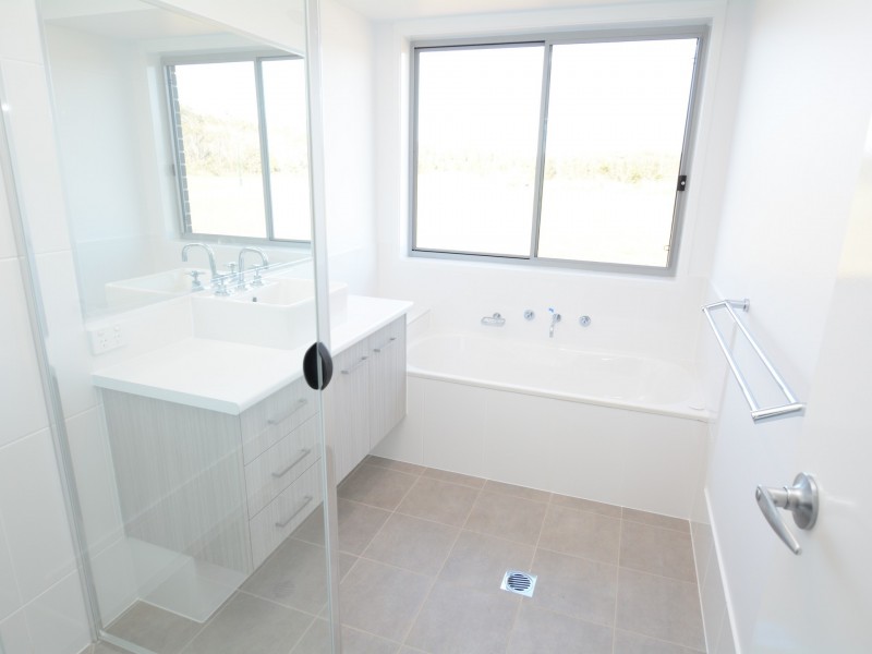 78 Albatross Way, Old Bar NSW 2430