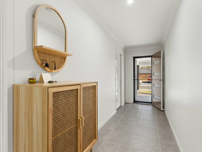 74 Albatross Way, Old Bar NSW 2430