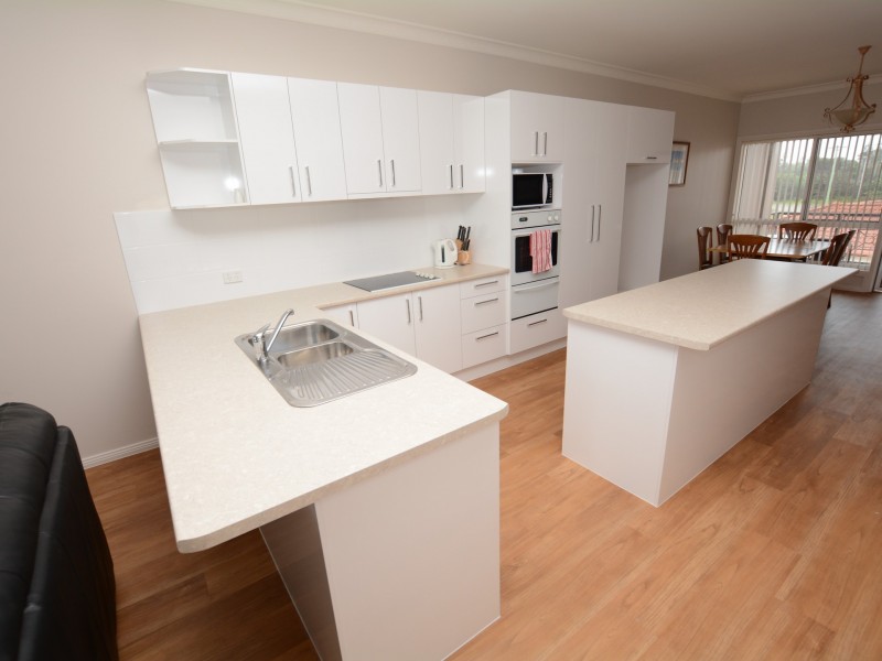 17/32 Lewis Street, Old Bar NSW 2430