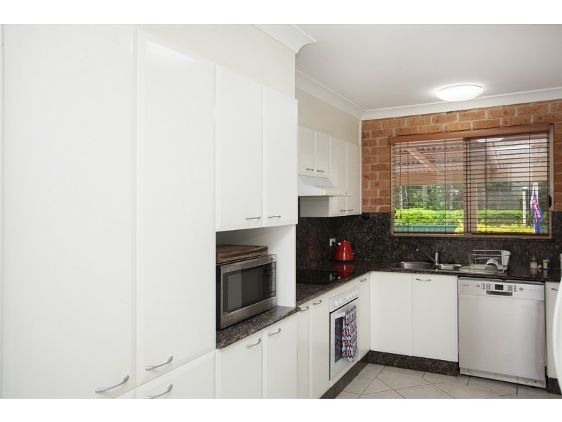 30 Kolinda Drive, Old Bar NSW 2430