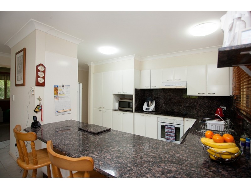 30 Kolinda Drive, Old Bar NSW 2430