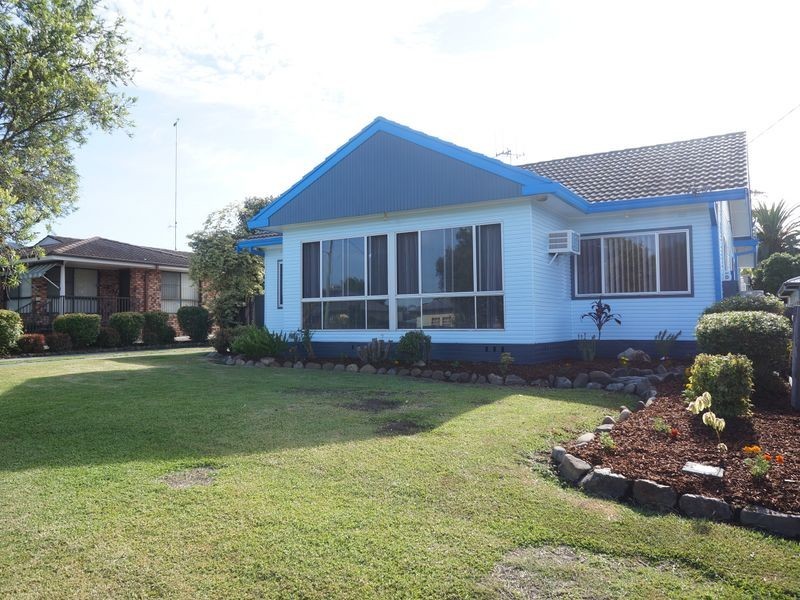 35 Oxley Street, Taree NSW 2430