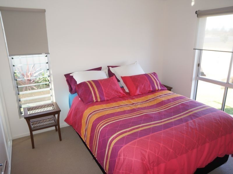 22 Bluehaven Drive, Old Bar NSW 2430