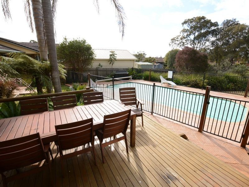 17 Suni Drive, Old Bar NSW 2430