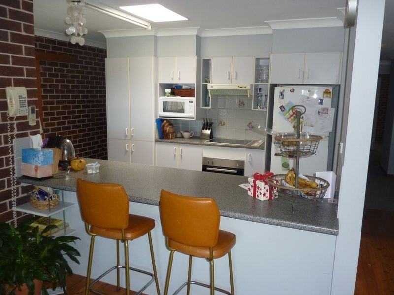 43 Molong Road, Old Bar NSW 2430