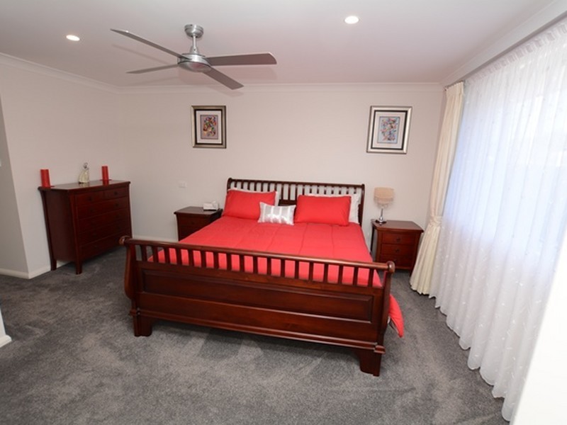 78 Forest Lane, Old Bar NSW 2430