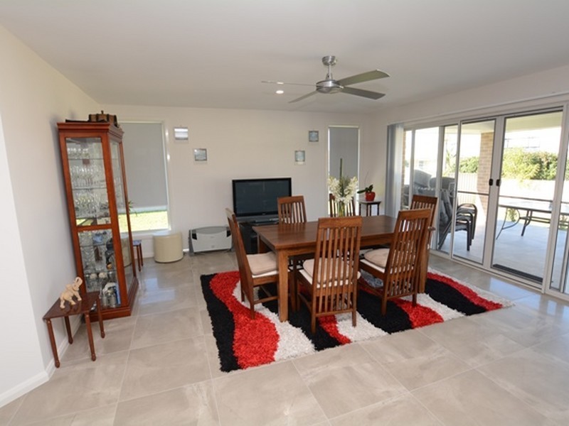 78 Forest Lane, Old Bar NSW 2430