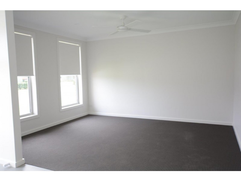 61 Bluehaven Drive, Old Bar NSW 2430