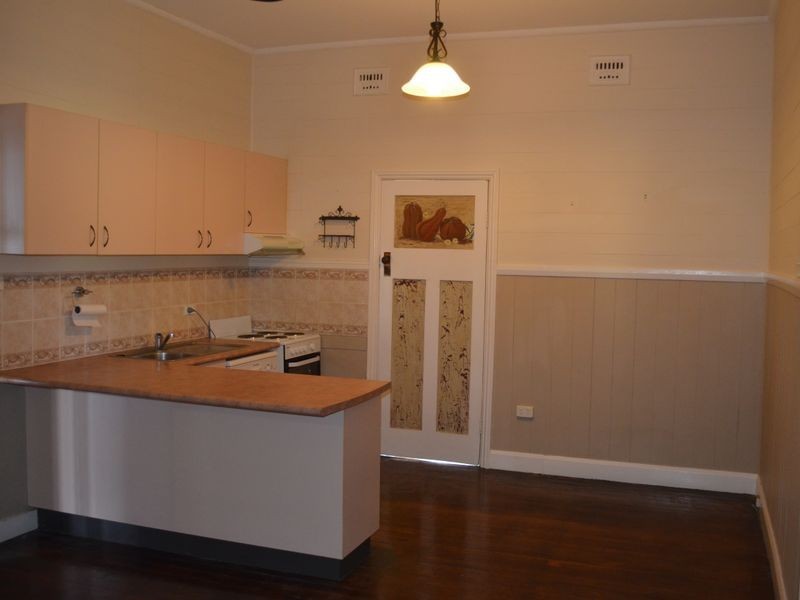24 Beeton Parade, Taree NSW 2430