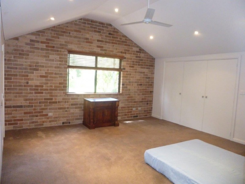 16 Kolinda Drive, Old Bar NSW 2430