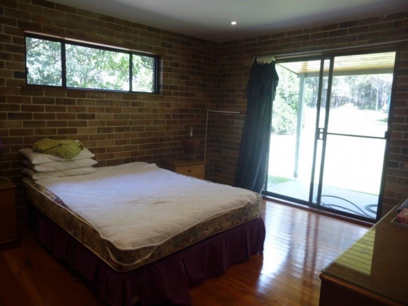 16 Kolinda Drive, Old Bar NSW 2430