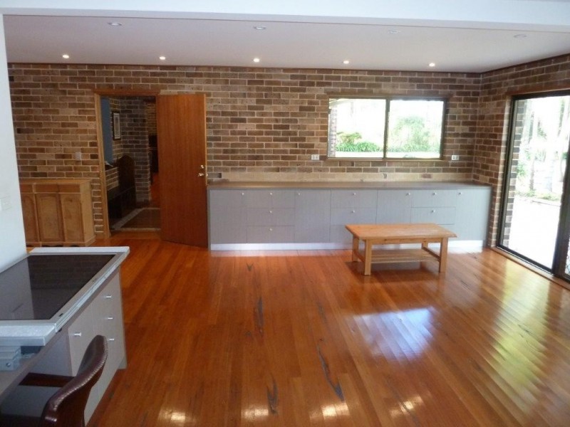 16 Kolinda Drive, Old Bar NSW 2430